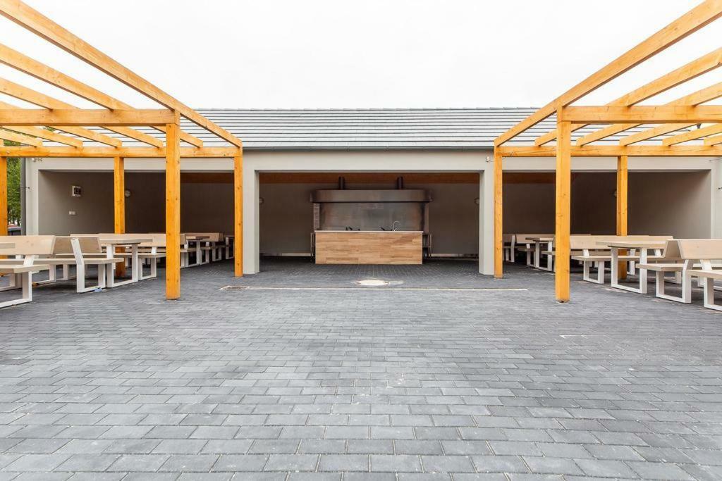 Apartamenty Familijne- Os Feniks Kołobrzeg Exterior foto